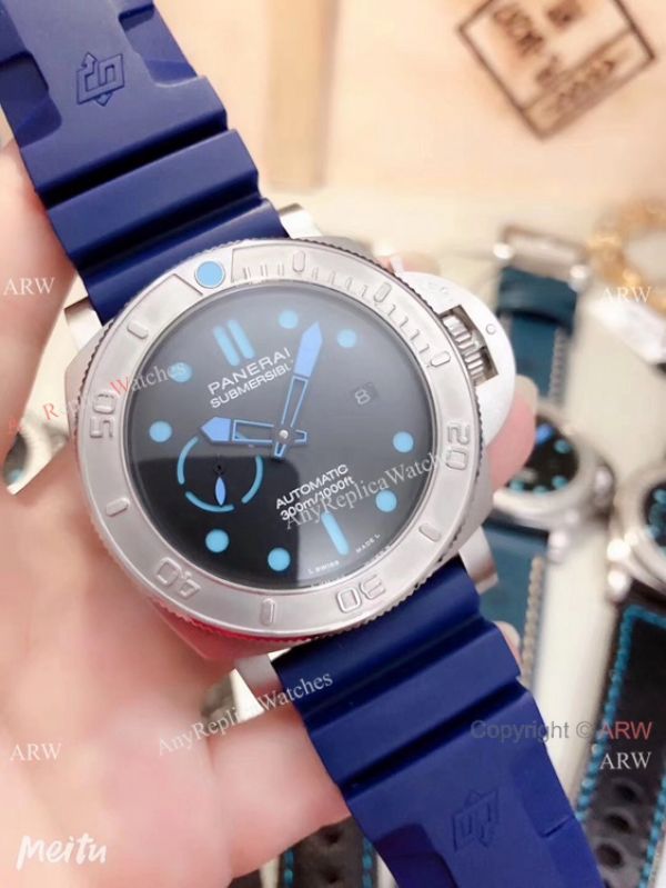 2019 Replica Panerai Submersible Mike Horn Edition PAM985 Watch Blue Markers 2019 Replica Panerai Submersible Mike Horn Edition PAM985 Watch Blue Markers