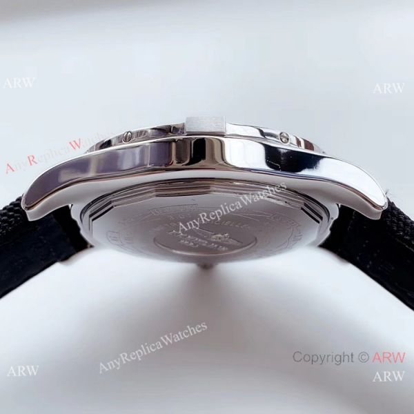 Noob V2 Breitling Avenger II GMT Swiss 2836 Watch White Face Diamond Bezel Noob V2 Breitling Avenger II GMT Swiss 2836 Watch White Face Diamond Bezel