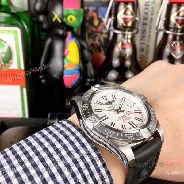 New Copy Breitling Avenger II Seawolf 43mm Watch White Dial Rubber Strap New Copy Breitling Avenger II Seawolf 43mm Watch White Dial Rubber Strap