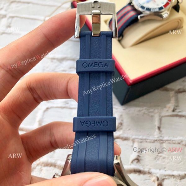New Copy Omega Seamaster Diver 300 M Wristwatch 2-Tone Blue Ceramic New Copy Omega Seamaster Diver 300 M Wristwatch 2-Tone Blue Ceramic