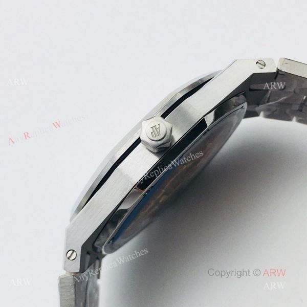 New 15202 Audemars Piguet Royal Oak Gold Face Limited Edition Replica Watch New 15202 Audemars Piguet Royal Oak Gold Face Limited Edition Replica Watch