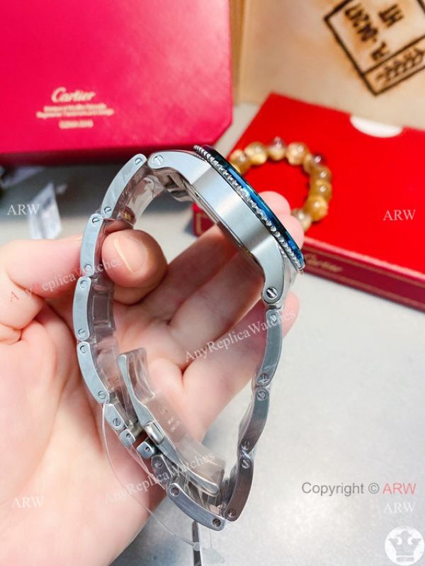 New! Replica Cartier Calibre de Stainless Steel Green Bezel Watch New! Replica Cartier Calibre de Stainless Steel Green Bezel Watch