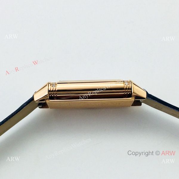 Swiss Replica Jaeger-LeCoultre Reverso One Sapphire Glass Watch 20mm Blue Dial Swiss Replica Jaeger-LeCoultre Reverso One Sapphire Glass Watch 20mm Blue Dial