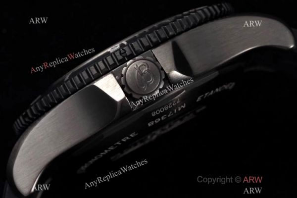 2020 New! Swiss Breitling Superocean Automatic Black Steel Watch Yellow Dial 2020 New! Swiss Breitling Superocean Automatic Black Steel Watch Yellow Dial