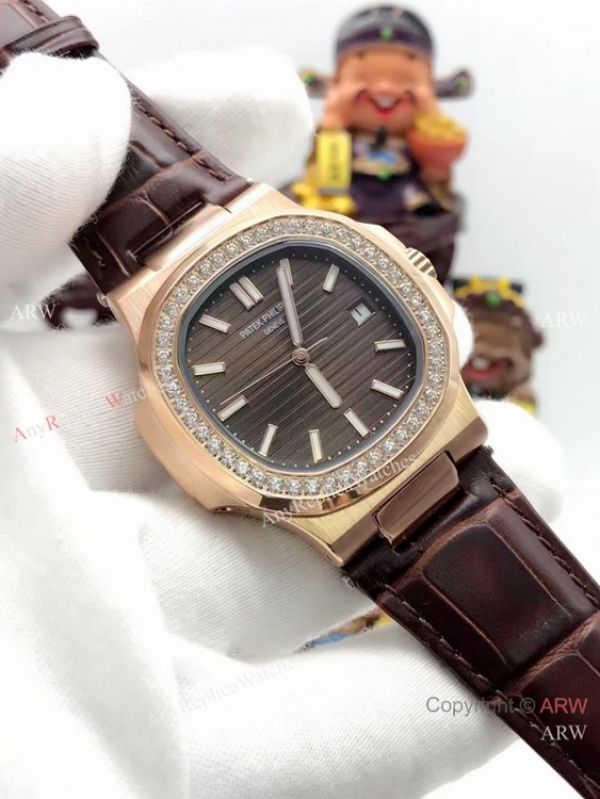 Patek Philippe Nautilus Replica Watch Diamond Bezel Rose Gold Patek Philippe Nautilus Replica Watch Diamond Bezel Rose Gold