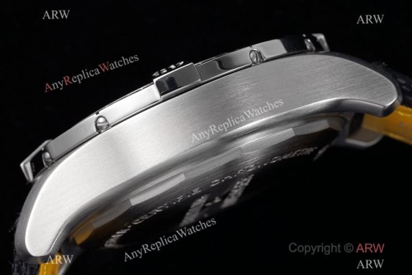 Swiss Grade Breitling Avenger Black Dial Watch Swiss 7750 Movement Swiss Grade Breitling Avenger Black Dial Watch Swiss 7750 Movement