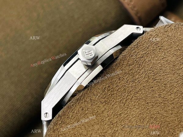 TWS factory V3 Version Audemars Piguet Royal Oak 37mm Watch Black Dial Cal.3120 Movement TWS factory V3 Version Audemars Piguet Royal Oak 37mm Watch Black Dial Cal.3120 Movement