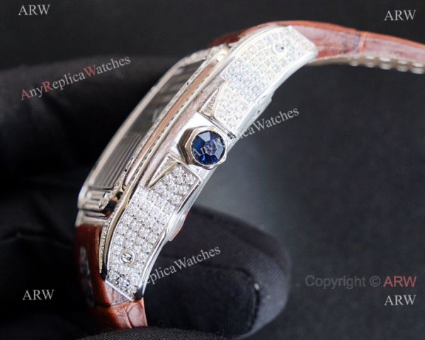 High Quality Fake Cartier Santos Iced Out Replica Watches For Men High Quality Fake Cartier Santos Iced Out Replica Watches For Men