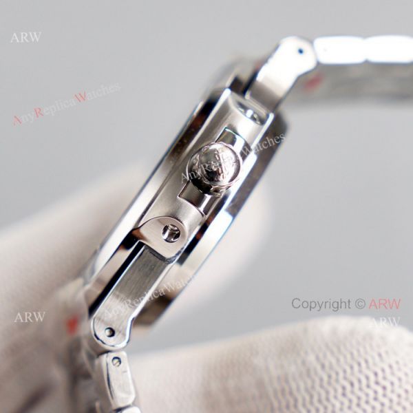 High End Replica Green Dial Patek Philippe Nautilus 5711 Diamond Bezel Swiss Cal324 Replica Watch High End Replica Green Dial Patek Philippe Nautilus 5711 Diamond Bezel Swiss Cal324 Replica Watch