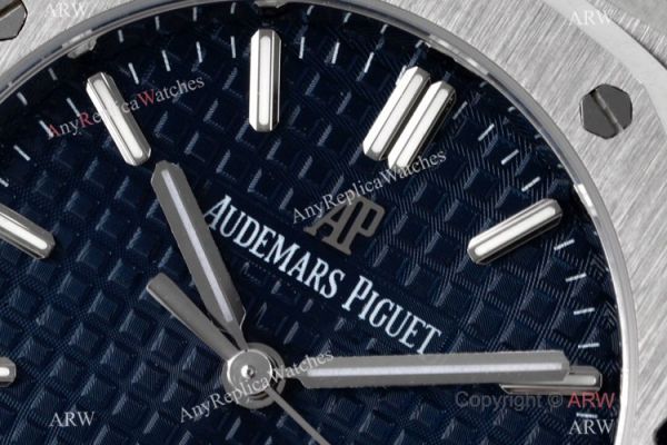 2021 New Swiss Copy Audemars Piguet Royal Oak 34mm SS Blue Textured Dial Watch Cal.5800 Movement 2021 New Swiss Copy Audemars Piguet Royal Oak 34mm SS Blue Textured Dial Watch Cal.5800 Movement