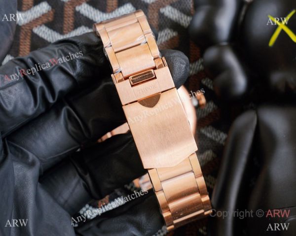 2021 New! Copy Tudor Rotor Self winding Rose Gold 42 Watch Vintage Tudor Wrist 2021 New! Copy Tudor Rotor Self winding Rose Gold 42 Watch Vintage Tudor Wrist