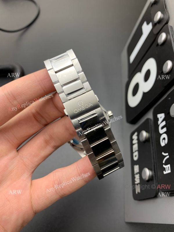 (VS) Omega Seamaster Aqua Terra 150m Watch White Dial Swiss 8900 Movement (VS) Omega Seamaster Aqua Terra 150m Watch White Dial Swiss 8900 Movement