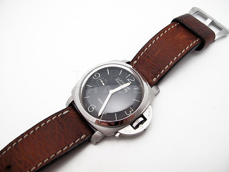 Panerai Special Editions 2002 PAM127 Stainless Steel Manual Panerai Special Editions 2002 PAM127 Stainless Steel Manual