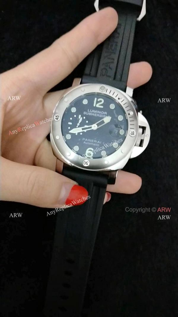 Buy Replica PAM 024 Panerai Luminor Submersible SS Rubber Watch Buy Replica PAM 024 Panerai Luminor Submersible SS Rubber Watch