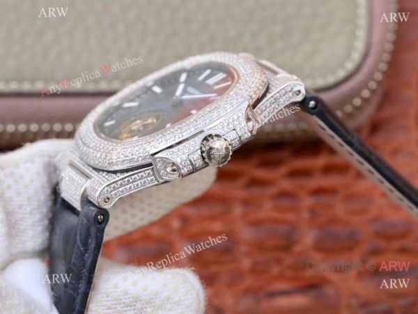 Swiss Replica Patek Philippe Nautilus Jumbo R8 Ice Out Watch Blue Dial Swiss Replica Patek Philippe Nautilus Jumbo R8 Ice Out Watch Blue Dial