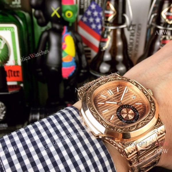 New Copy Patek Philippe Engraving Nautilus Rose Gold Dial Men Wristwatch New Copy Patek Philippe Engraving Nautilus Rose Gold Dial Men Wristwatch
