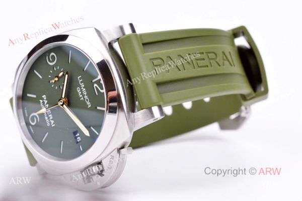 VS Factory Panerai PAM1056 Mahendra Singh Dhoni Luminor Green Dial 44mm Replica Watch VS Factory Panerai PAM1056 Mahendra Singh Dhoni Luminor Green Dial 44mm Replica Watch