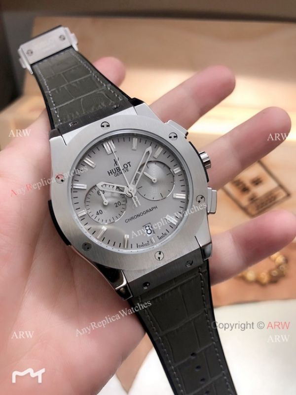 New Replica Hublot Classic Fusion Chrono Watches Black Bezel Black Rubber Band New Replica Hublot Classic Fusion Chrono Watches Black Bezel Black Rubber Band