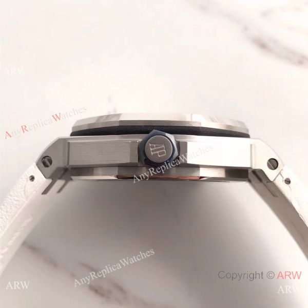 Swiss Grade Replica Audemars Piguet Royal Oak Offshore White Dial Rubber Swiss Grade Replica Audemars Piguet Royal Oak Offshore White Dial Rubber