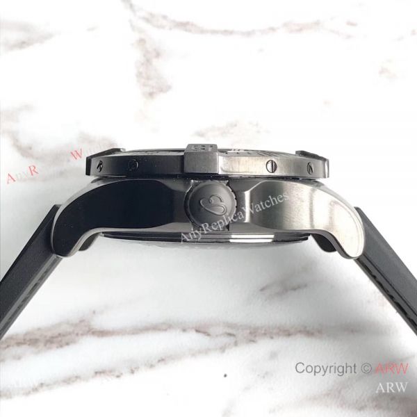 Swiss Fake Breitling Avenger II Seawolf Limited Edition 45mm Watch Rubber Strap Swiss Fake Breitling Avenger II Seawolf Limited Edition 45mm Watch Rubber Strap