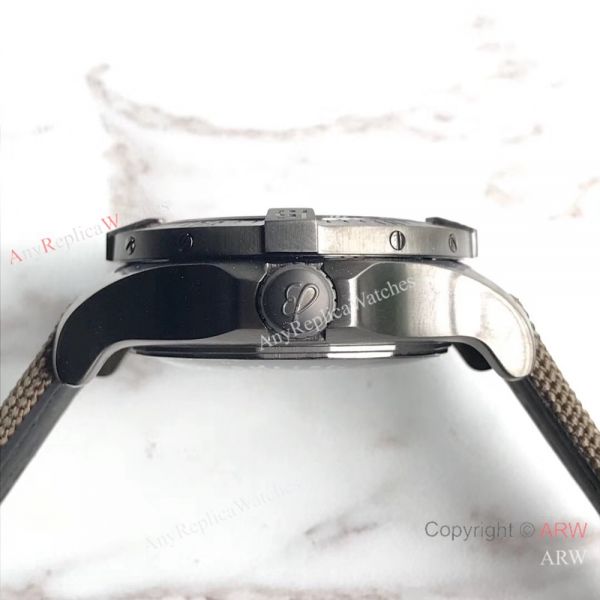 Swiss Breitling Avenger II Seawolf Replica Watch Black Carbon-Fiber Dial Swiss Breitling Avenger II Seawolf Replica Watch Black Carbon-Fiber Dial