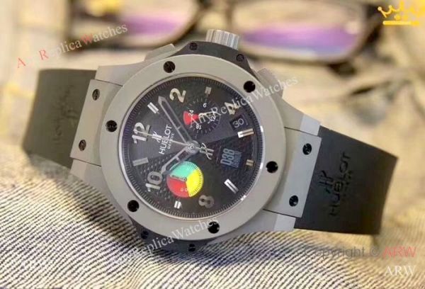 Replica Hublot Big Bang Chrono 45mm Watch Black Rubber Strap Replica Hublot Big Bang Chrono 45mm Watch Black Rubber Strap