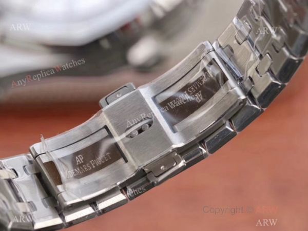 Swiss Grade Audemars Piguet Royal Oak GMT 2329 Watch Replica White Dial Swiss Grade Audemars Piguet Royal Oak GMT 2329 Watch Replica White Dial
