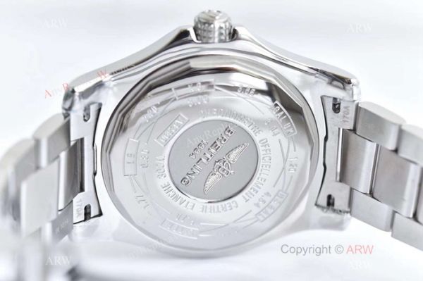 AAA Grade Breitling Avenger II GMT SS Black Dial Watch Swiss 2836 AAA Grade Breitling Avenger II GMT SS Black Dial Watch Swiss 2836