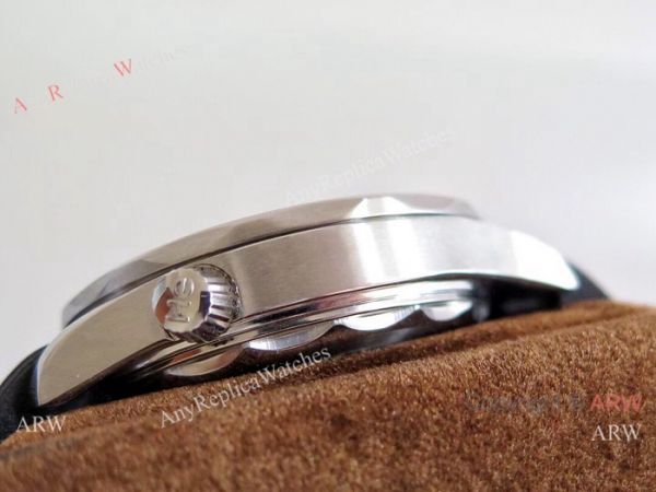(OM)Swiss Omega Seamaster Diver 300m Omega 8800 Movement watch Black Dial Black Rubber Strap (OM)Swiss Omega Seamaster Diver 300m Omega 8800 Movement watch Black Dial Black Rubber Strap