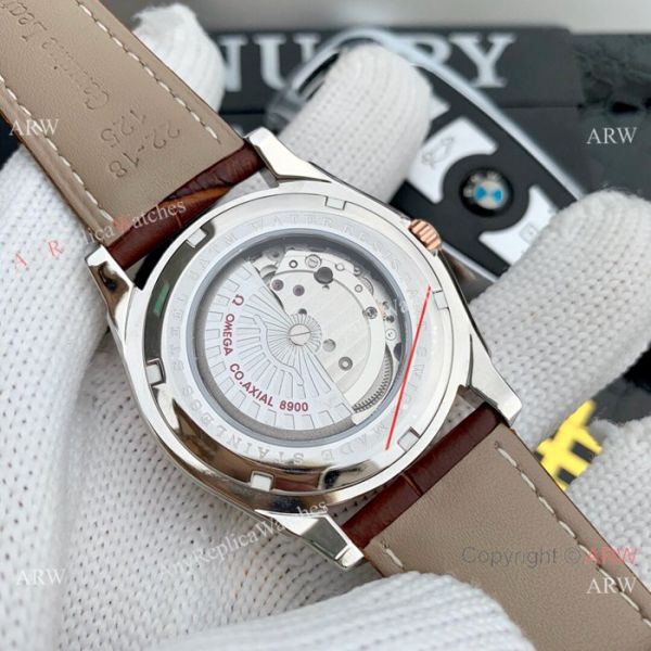 Omega Seamaster Aqua Terra Swiss 8900 Watch Rose Gold Bezel Omega Seamaster Aqua Terra Swiss 8900 Watch Rose Gold Bezel