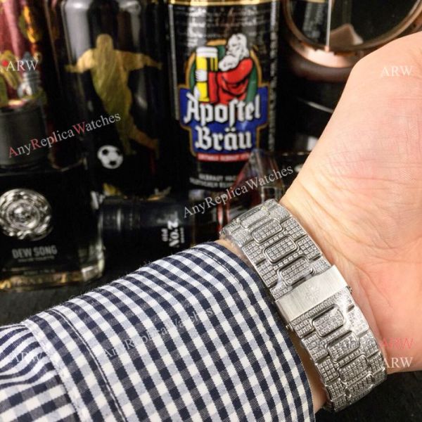 Iced Out Patek Philippe Nautilus Replica watch Quartz Movement Iced Out Patek Philippe Nautilus Replica watch Quartz Movement