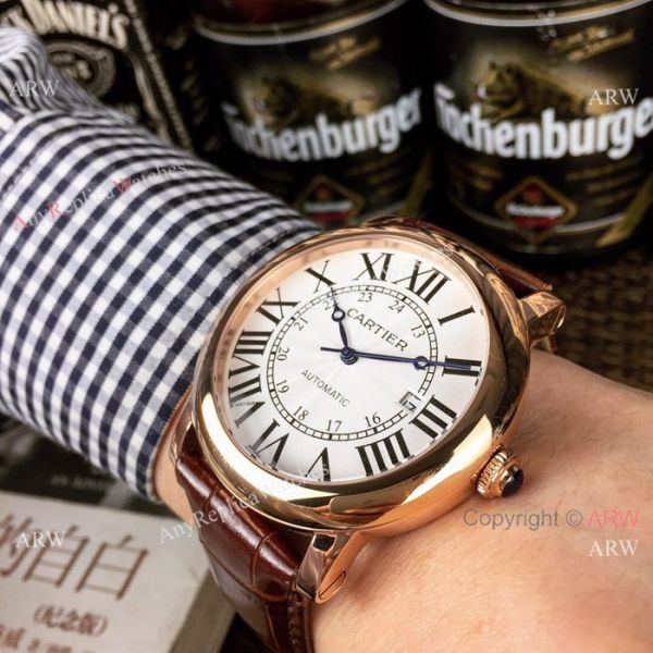 New Replica Cartier Ronde Solo Watches Rose Gold Automatic Movement New Replica Cartier Ronde Solo Watches Rose Gold Automatic Movement