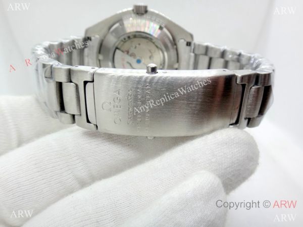 Fake Omega Seamaster Planet Ocean Stianless Steel Black Watch Fake Omega Seamaster Planet Ocean Stianless Steel Black Watch