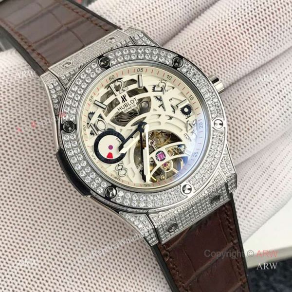 New replica Hublot Classic Fusion Rose Gold Diamond Watch Black Face New replica Hublot Classic Fusion Rose Gold Diamond Watch Black Face