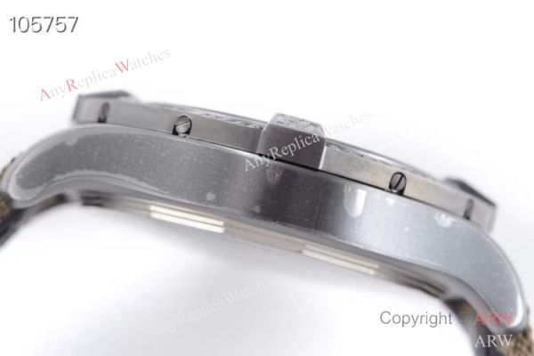 GB Swiss Replica Breitling Avenger blackbird V2 Watch Titanium Case Green Strap GB Swiss Replica Breitling Avenger blackbird V2 Watch Titanium Case Green Strap