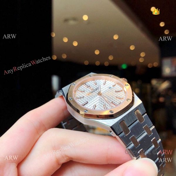 Copy Audemars Piguet Royal Oak Quartz lovers Watch Rose Gold Silver Face Copy Audemars Piguet Royal Oak Quartz lovers Watch Rose Gold Silver Face