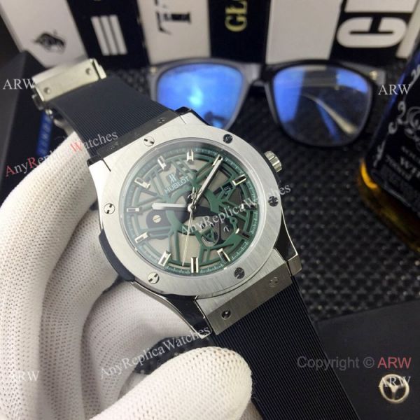 Replica Hublot Classic Fusion 43mm watches Black Bezel Rubber Strap Replica Hublot Classic Fusion 43mm watches Black Bezel Rubber Strap