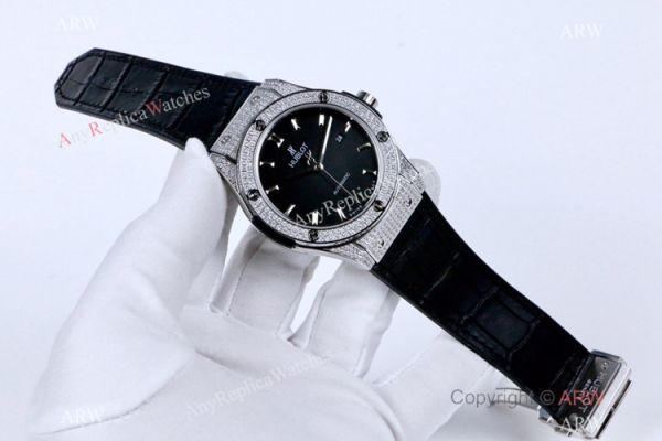 2019 Replica Hublot Classic Fusion Iced Out Diamond Watch 43mm 2019 Replica Hublot Classic Fusion Iced Out Diamond Watch 43mm