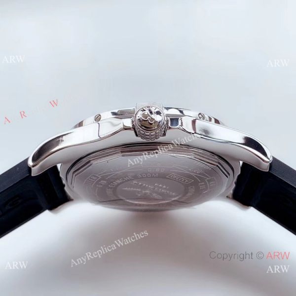 Noob Factory V2 Breitling Avenger II GMT Replica Watch Black Dial Diamond Bezel Noob Factory V2 Breitling Avenger II GMT Replica Watch Black Dial Diamond Bezel