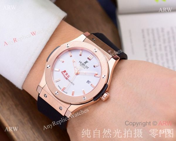 Copy Hublot Classic Fusion 42mm Watch Blue Face Rose Gold Copy Hublot Classic Fusion 42mm Watch Blue Face Rose Gold