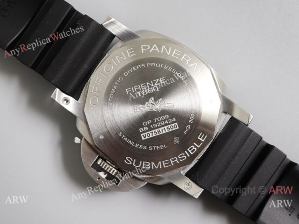 (VS)Panerai Submersible 42MM PAM00683 VS Factory Black Bezel Watch Medium Size (VS)Panerai Submersible 42MM PAM00683 VS Factory Black Bezel Watch Medium Size