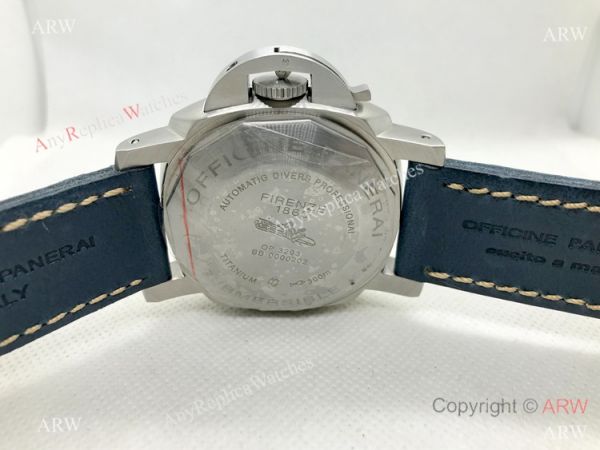 VS Factory Panerai Luminor Submersible PAM 692 Blue Dial Automatic Replica Watch VS Factory Panerai Luminor Submersible PAM 692 Blue Dial Automatic Replica Watch