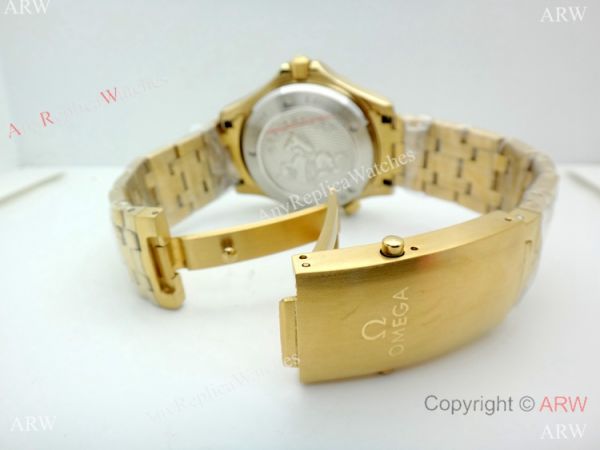 New Copy Omega Commanders 007 James Bond Yellow Gold Men Watch New Copy Omega Commanders 007 James Bond Yellow Gold Men Watch