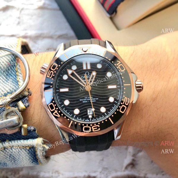 New Copy Omega Seamaster Diver 300 M Two Tone Rose Gold Rubber Strap Watch New Copy Omega Seamaster Diver 300 M Two Tone Rose Gold Rubber Strap Watch