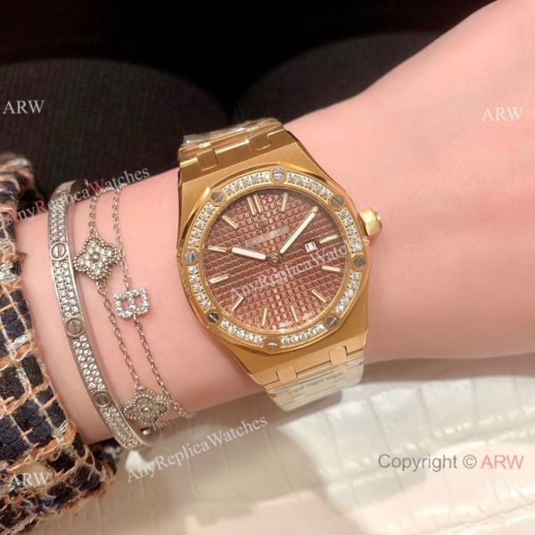 Clone Audemars Piguet Royal Oak Women Watch Diamond Bezel All Gold Clone Audemars Piguet Royal Oak Women Watch Diamond Bezel All Gold