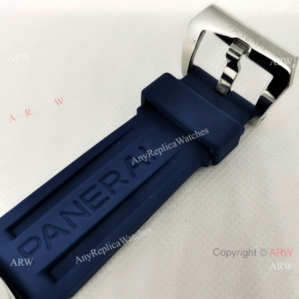 New arrival Panerai Luminor GMT PAM 01033 Blue Rubber Strap Watch New arrival Panerai Luminor GMT PAM 01033 Blue Rubber Strap Watch