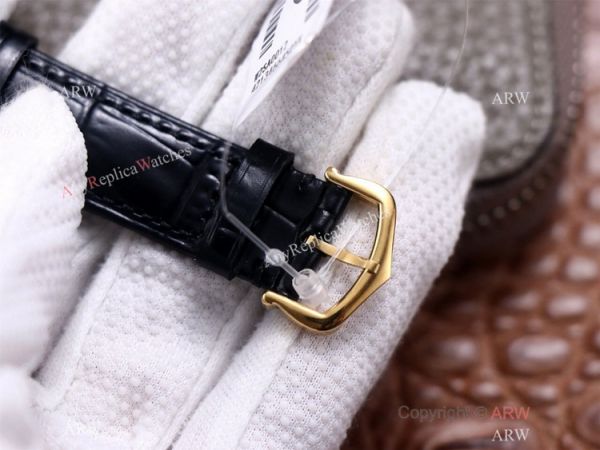 AAA Replica Cartier Santos-Dumont Swiss 9015 Watch All Gold Couple Wrist AAA Replica Cartier Santos-Dumont Swiss 9015 Watch All Gold Couple Wrist