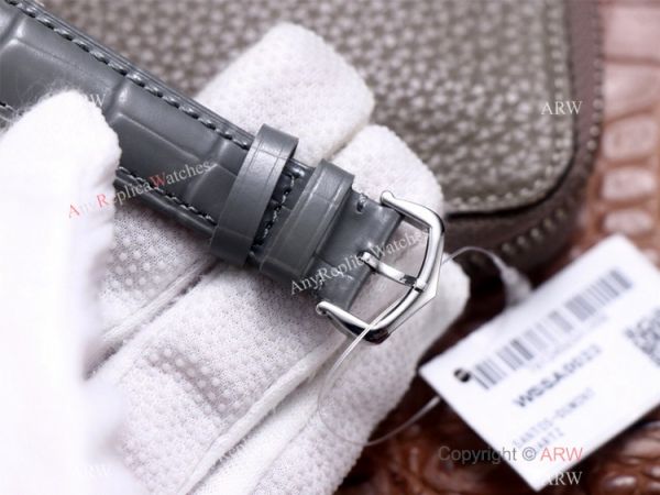 AAA Replica Cartier Santos-Dumont Swiss 9015 Two Tone Watch Couple Wrist AAA Replica Cartier Santos-Dumont Swiss 9015 Two Tone Watch Couple Wrist
