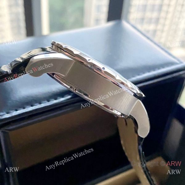 New Replica Roger Dubuis Excalibur 46 Hollow Watch White Inner New Replica Roger Dubuis Excalibur 46 Hollow Watch White Inner