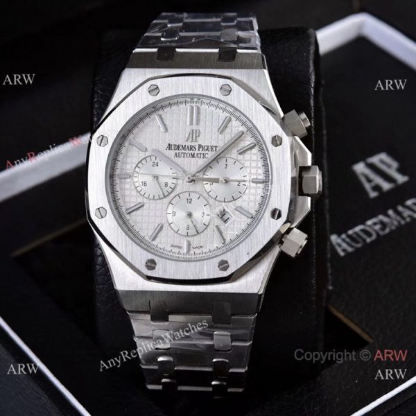 Knockoff Audemars Piguet Royal Oak 41mm Wrist Silver Steel Blue Sub-dials Knockoff Audemars Piguet Royal Oak 41mm Wrist Silver Steel Blue Sub-dials